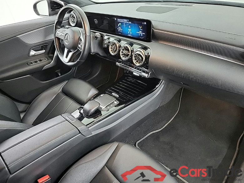 MERCEDES-BENZ CLA Shooting Brake CLA 200 DCT Bus. Solution Luxury 5D 120kW #6