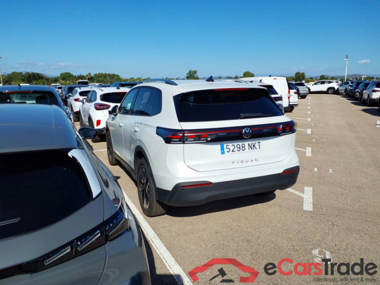 VOLKSWAGEN TIGUAN 2.0 D A 2.0 TDI 110 kW (150 CV) DSG 7 Automático MAS #2