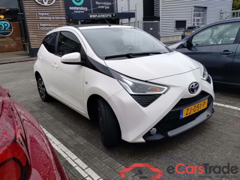 TOYOTA Aygo 1.0 VVT-i x-cite #2