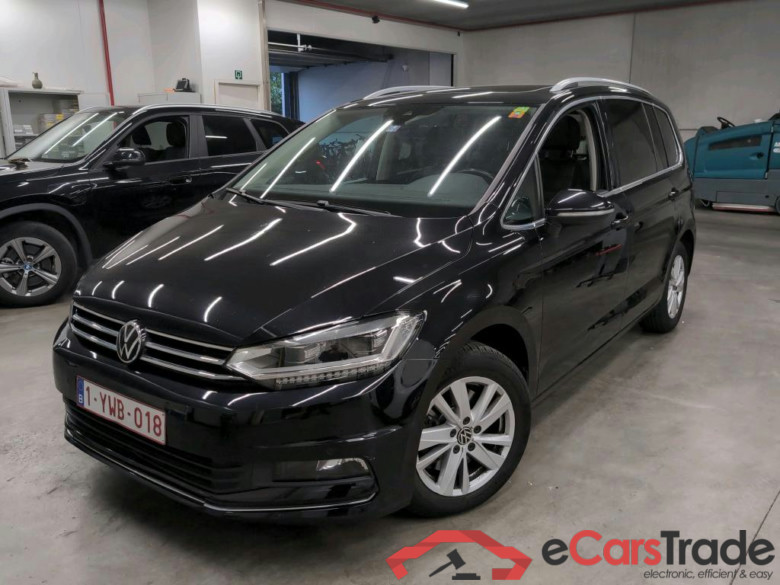 VOLKSWAGEN - VW  TOURAN TSi 150PK DSG Highline Pack Business Plus & Vienna Leather & Nav Discover Media & Rear Camera & Power Foldable Towing Hook & Sunroof  * PETROL * #1