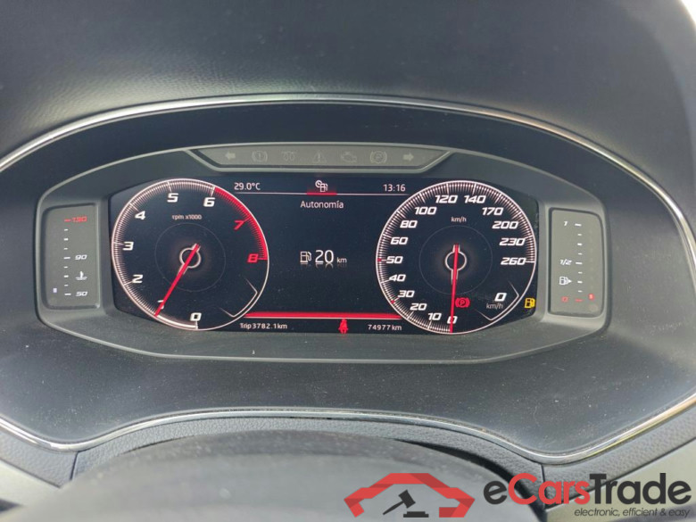 SEAT Arona / 2017 / 5P / todoterreno 1.0 TSI 70kW (95CV) Style Edition Eco (CX) #4