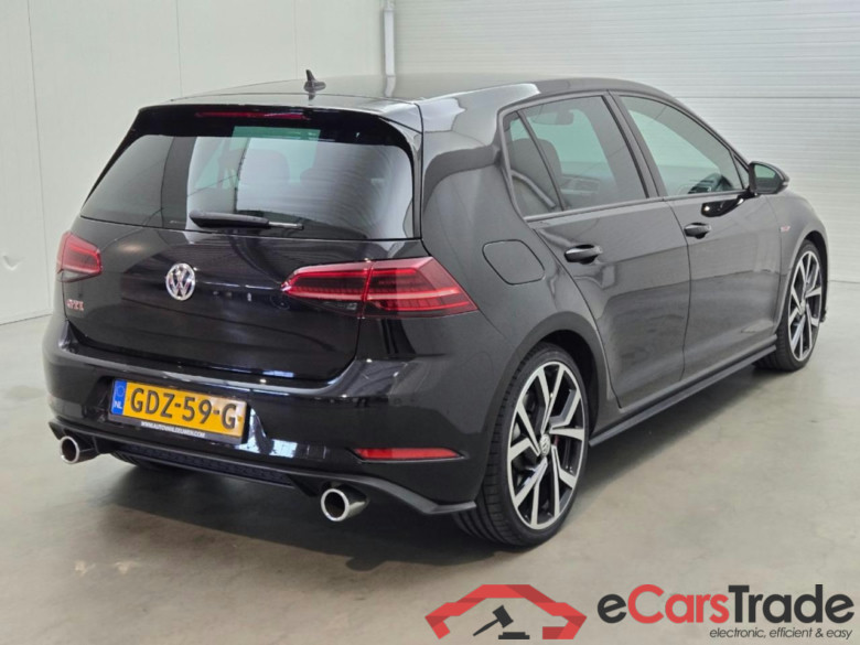 VOLKSWAGEN GOLF 2.0 TSI GTI Performance #4