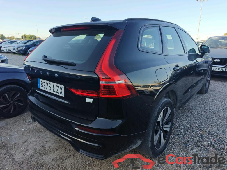 VOLVO XC60 / 2017 / 5P / todoterreno 2.0 T6 AWD Recharge Plus Dark Auto #2