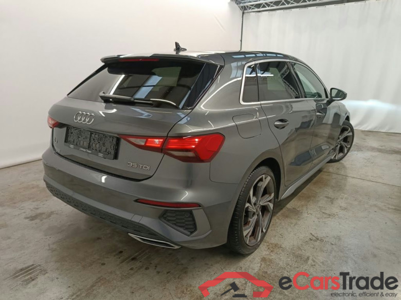 Audi A3 Sportback 2.0 35 TDi 110kW S line 5d #2