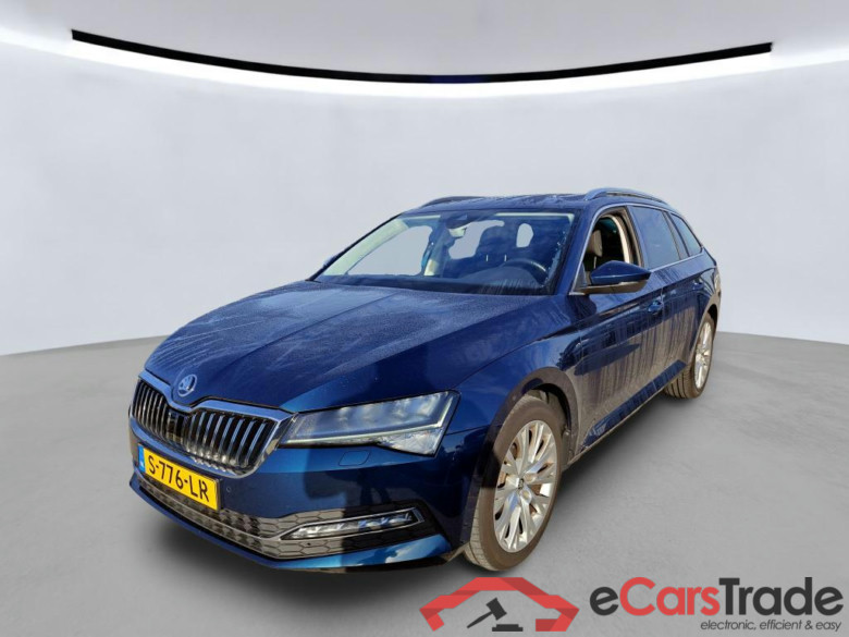 SKODA Superb Combi 110 kW #1