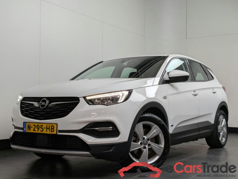OPEL Grandland X 1.6 THybr Elegance #1
