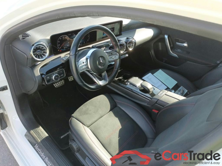 MERCEDES-BENZ Clase A / 2018 / 4P / sedán Sedán A 180 d #3