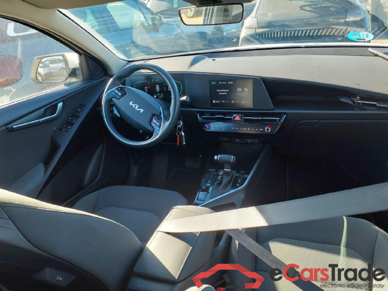 KIA Niro / 2022 / 5P / crossover 1.6 GDi HEV 104kW (141CV) Concept #3