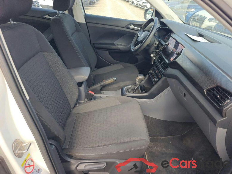 VOLKSWAGEN T-Cross / 2018 / 5P / todoterreno Advance 1.0 TSI 85kW (115CV) DSG (AC) #6
