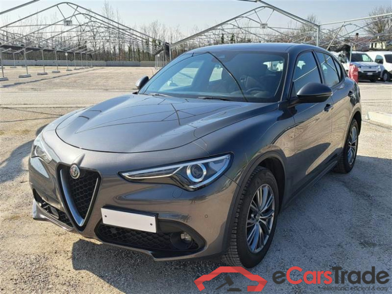 ALFA ROMEO STELVIO / 2017 / 5P / SUV 2.2 TD 190 CV SUPER BUSINESS AT8 Q4 #1