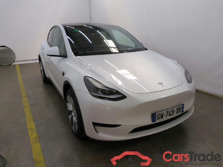 TESLA Model Y / 2021 / 5P / SUV RWD #4
