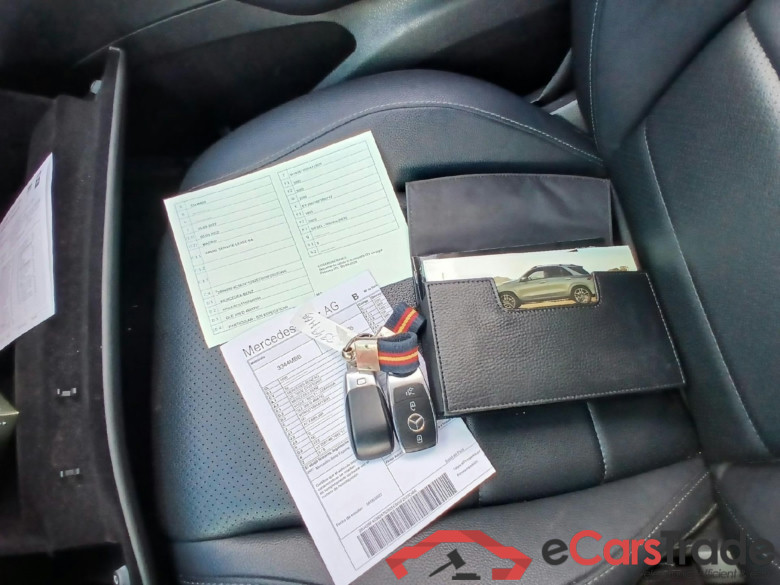 MERCEDES-BENZ GLE / 2018 / 5P / todoterreno GLE 300 d 4MATIC #5