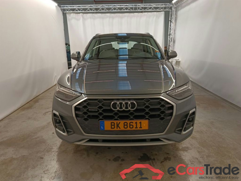 AUDI Q5 DIESEL - 2020 40 TDi 204 Quattro S line S tronic 5d #5