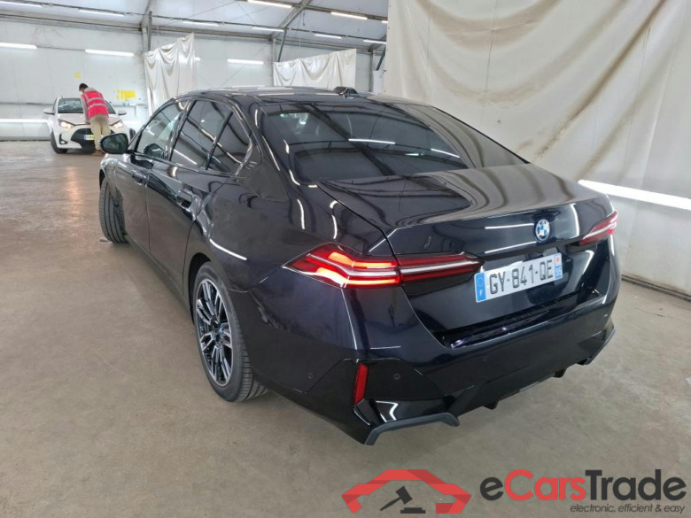 BMW Série 5 / 2023 / 4P / Berline 530e 299ch M Sport BVA8 #5