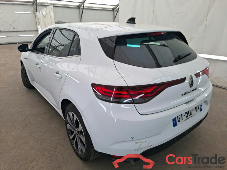 RENAULT Mégane Berline / 2020 / 5P / Berline techno TCe 140 EDC #2