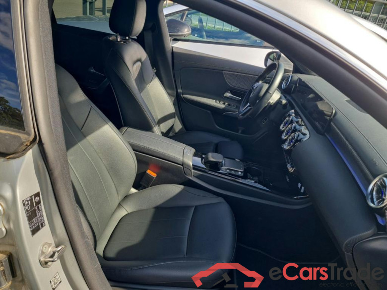 MERCEDES - MER CLA 250 e 218PK DCT Business Solution Luxury & Smartphone Integration  * HYBRID * #3