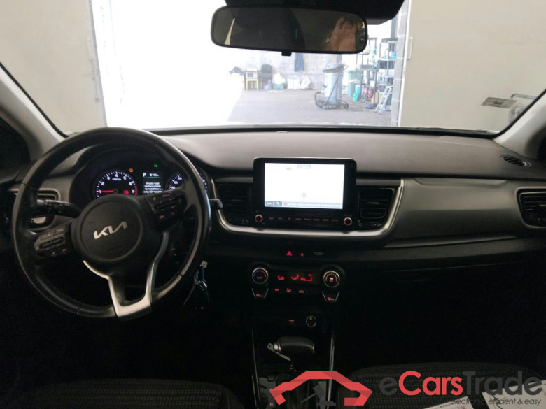 KIA Stonic / 2017 / 5P / todoterreno 1.0 T-GDi 88kW (120CV) MHEV Drive DCT #3