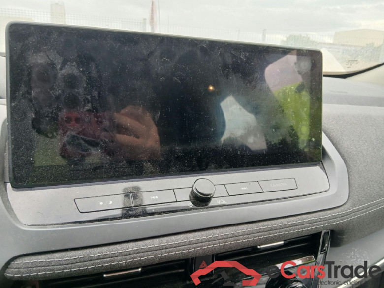 NISSAN QASHQAI / 2024 / 5P / todoterreno DIG-T 103kW (140CV) mHEV 4x2 Acenta #5