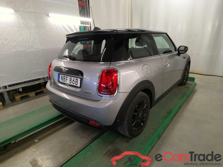 John Cooper EV SE Essential 3d #3