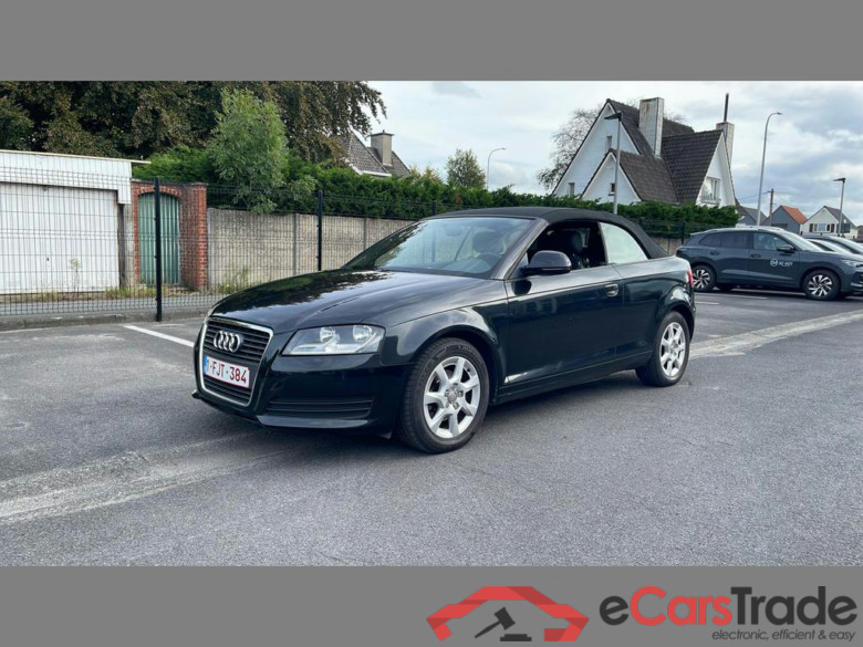 AUDI A3 Cabriolet 1.6 TDi Attraction Start/Stop DPF #1
