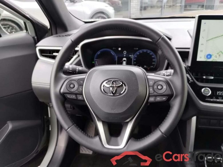 TOYOTA Corolla Cross Hybrid 140 Style #6