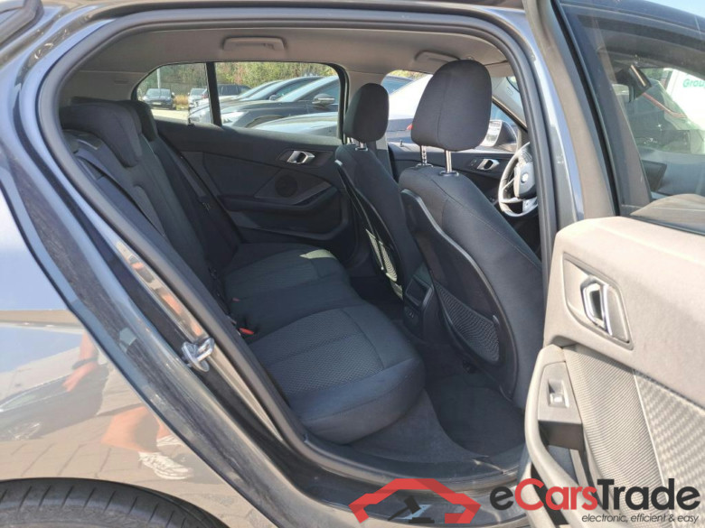 BMW 1 SERIES HATCH 1.5 118I (100KW) #6