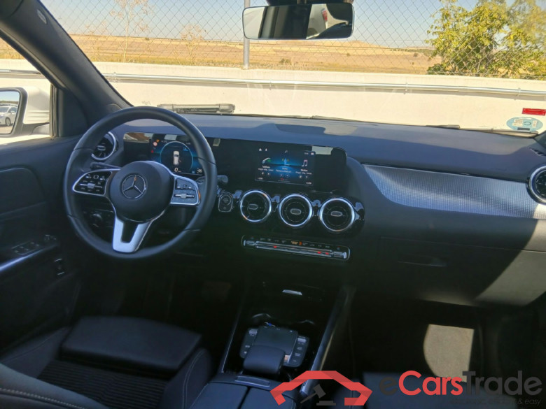 MERCEDES-BENZ GLA / 2020 / 5P / todoterreno GLA 200 #3