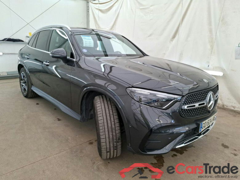 MERCEDES-BENZ GLC / 2022 / 5P / SUV GLC 400 e AMG Line 4MATIC #5