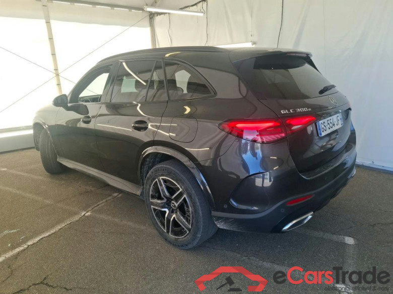 MERCEDES-BENZ GLC / 2022 / 5P / SUV GLC 300 e AMG Line 4MATIC #5