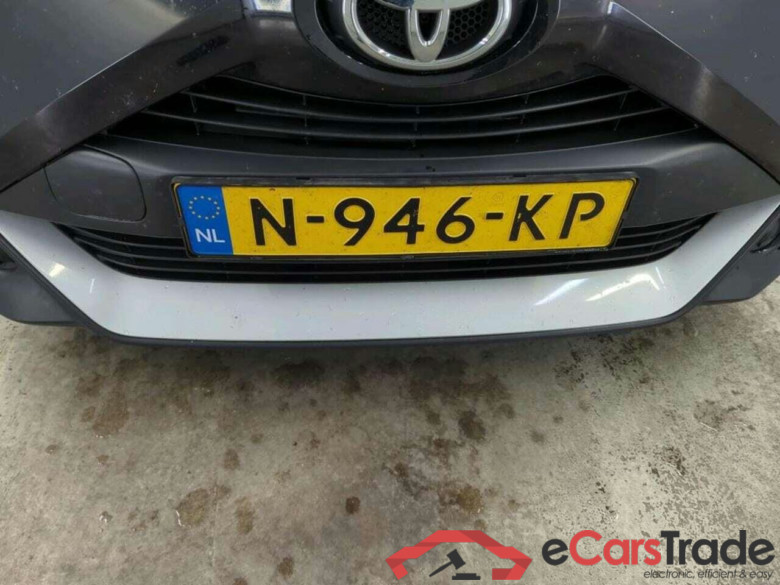 TOYOTA Aygo 1.0 VVT-i x-play #4