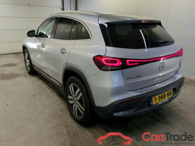 MERCEDES-BENZ EQA 250 Luxury Line #6