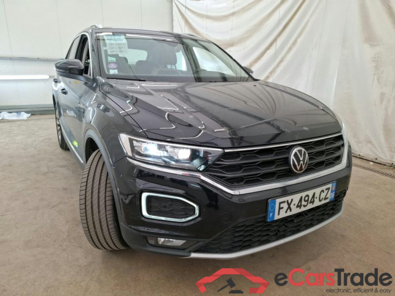 VOLKSWAGEN T-Roc / 2017 / 5P / SUV 1.5 TSI 150 EVO CARAT DSG7 #4