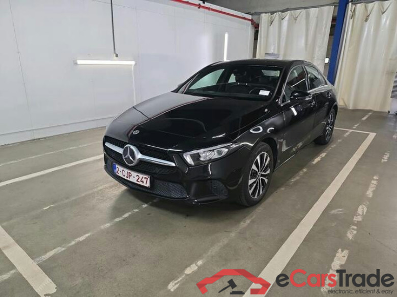 Mercedes A-Klasse Limousine A-Klasse Limousine A 250 e Business Line (PHEV) 160kW/218pk  4D/P Auto-7 #1