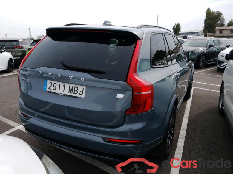 VOLVO XC90 / 2019 / 5P / todoterreno 2.0 T8 AWD Ultimate Dark Recharge Auto #2