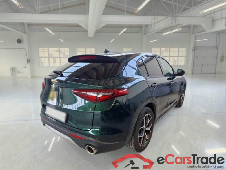 ALFA ROMEO STELVIO / 2017 / 5P / SUV 2.2 TURBO DIES 190CV EXECUTIVE AT8 RWD #2