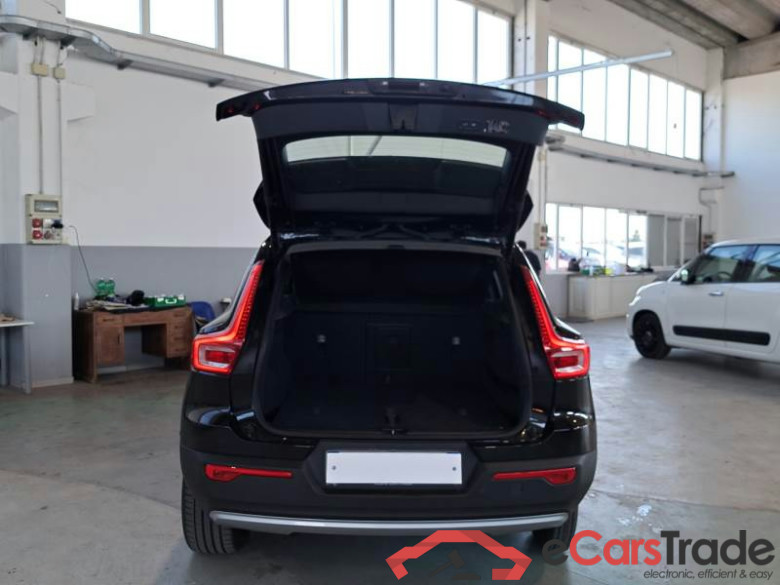 VOLVO XC40 / 2017 / 5P / SUV D4 AWD GEARTRONIC BUSINESS PLUS #5