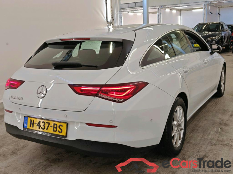 Mercedes-Benz CLA Shooting Brake CLA 180 DCT Business Solution 5d #2