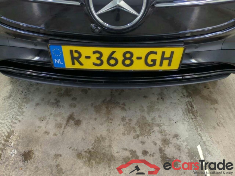 MERCEDES-BENZ EQA 300 4M. Bns Sol. AMG #4