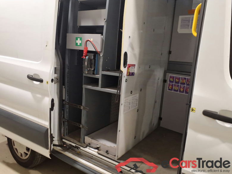 FORD TRANSIT 2T 350M FOU MWB HR DSL 2.0 TDCi L2H2 Trend STOCK #5