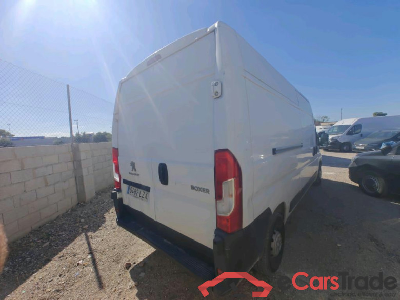 PEUGEOT Boxer / 2014 / 4P / furgón Pack 335 L3 H2 BHDI 103kW (140CV) S&S #2