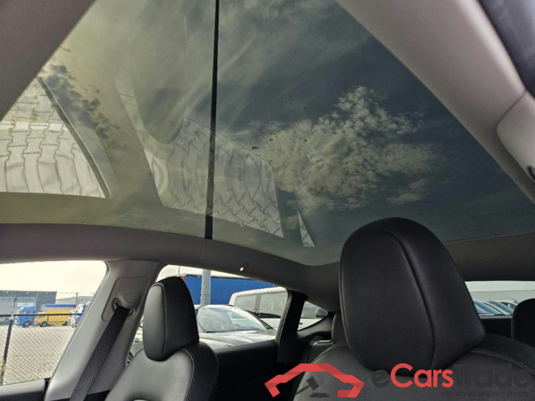 Tesla Model Y 258 kW #6