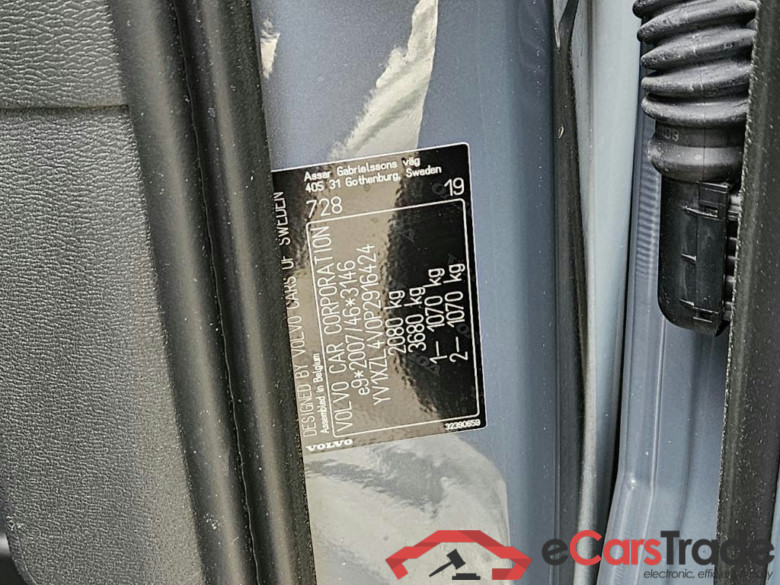VOLVO XC40 95 kW #1
