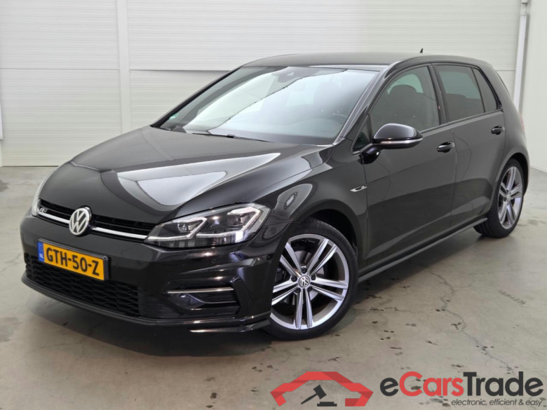 VOLKSWAGEN GOLF 1.5 TSI Highline Business R #1