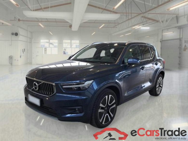 VOLVO XC40 / 2017 / 5P / SUV T5 PLUG-IN HYBRID AUTO RECHARGE INSCR.