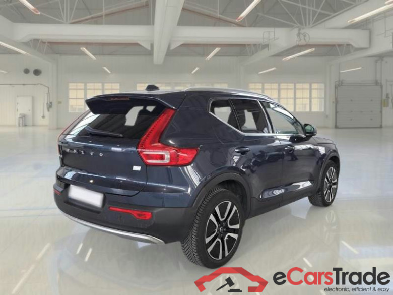 VOLVO XC40 / 2017 / 5P / SUV T5 PLUG-IN HYBRID AUTO RECHARGE INSCR. #2