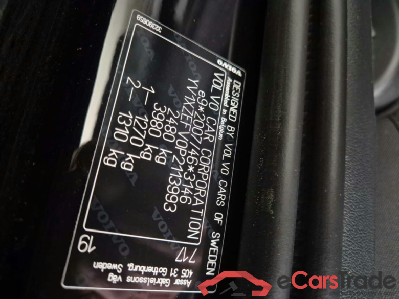 VOLVO XC40 RECHARGE CORE #5