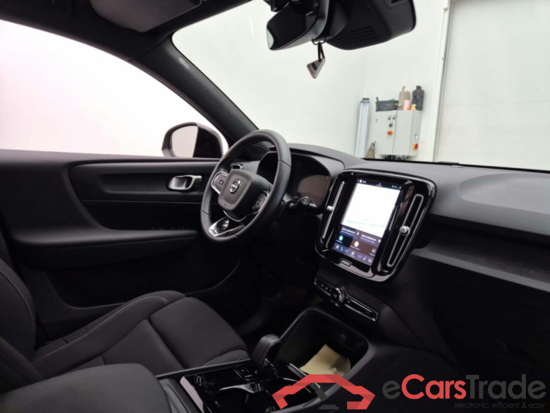 VOLVO XC40 RECHARGE CORE #3