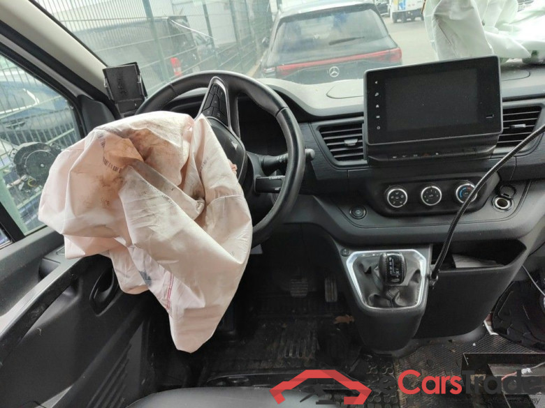 Renault Trafic L2H1 dCi 150 EDC Confort 2.9T 4d !!! damaged car !! #1