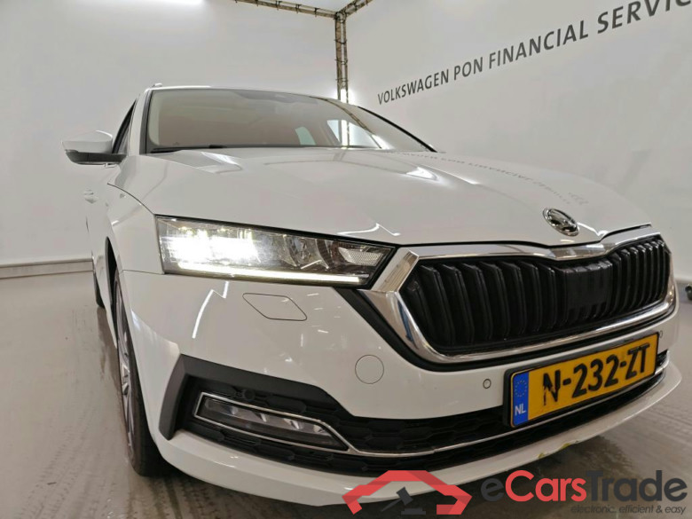 SKODA Octavia Combi 110 kW #4