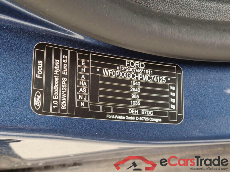 FORD Focus Wagon 1.0 EBH Tit. XBns #4